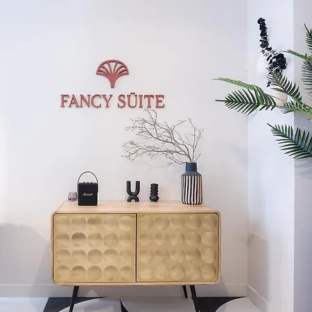 Host Fancy