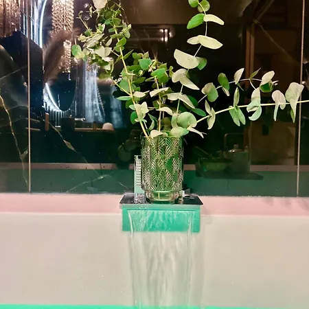 Host Bien-etre Jacuzzi Downtown Apartman