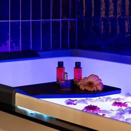 Host Bien-etre Jacuzzi Downtown *