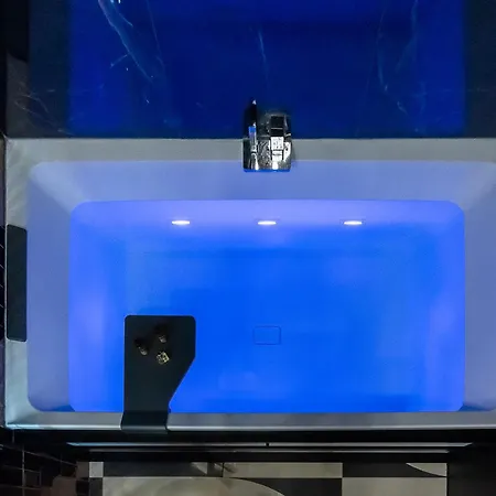 Host Bien-etre Jacuzzi Downtown Apartamento *