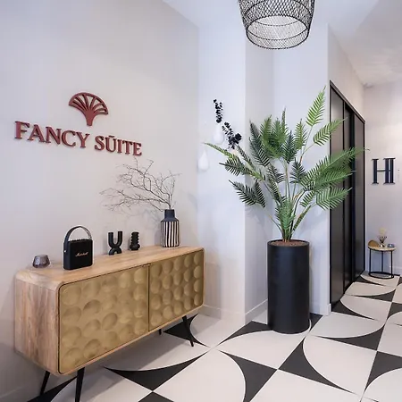 Host Inn Fancy Suite